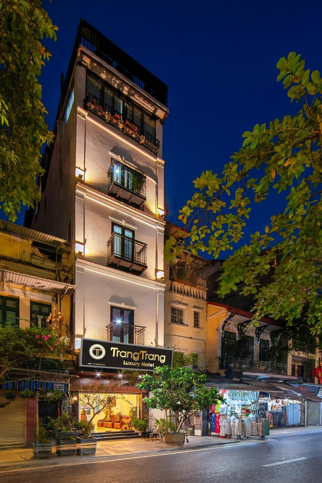 Trang Trang Premium Khách sạn 4*